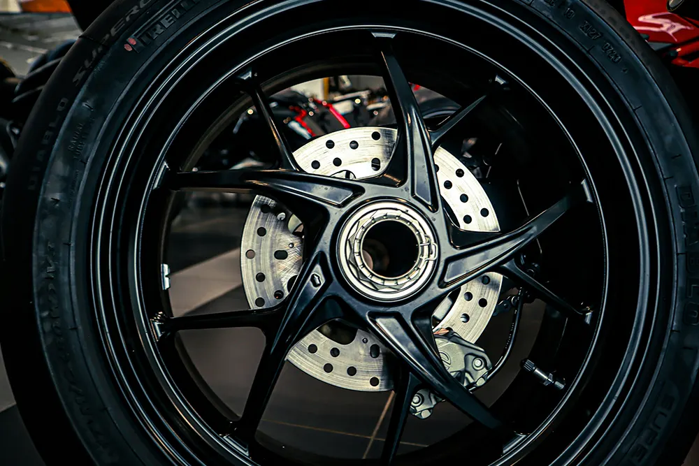 Motorcycle · Rim powder coating