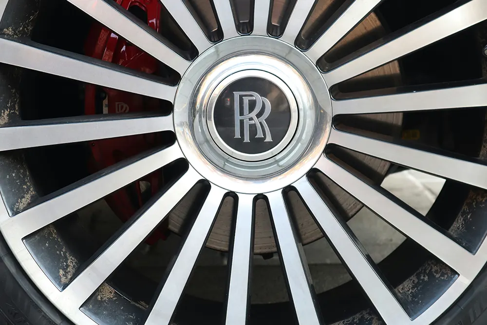 Rim repair · Scratch removals